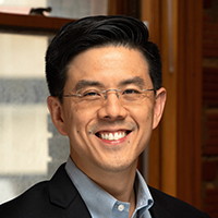 Eddie Chen Headshot